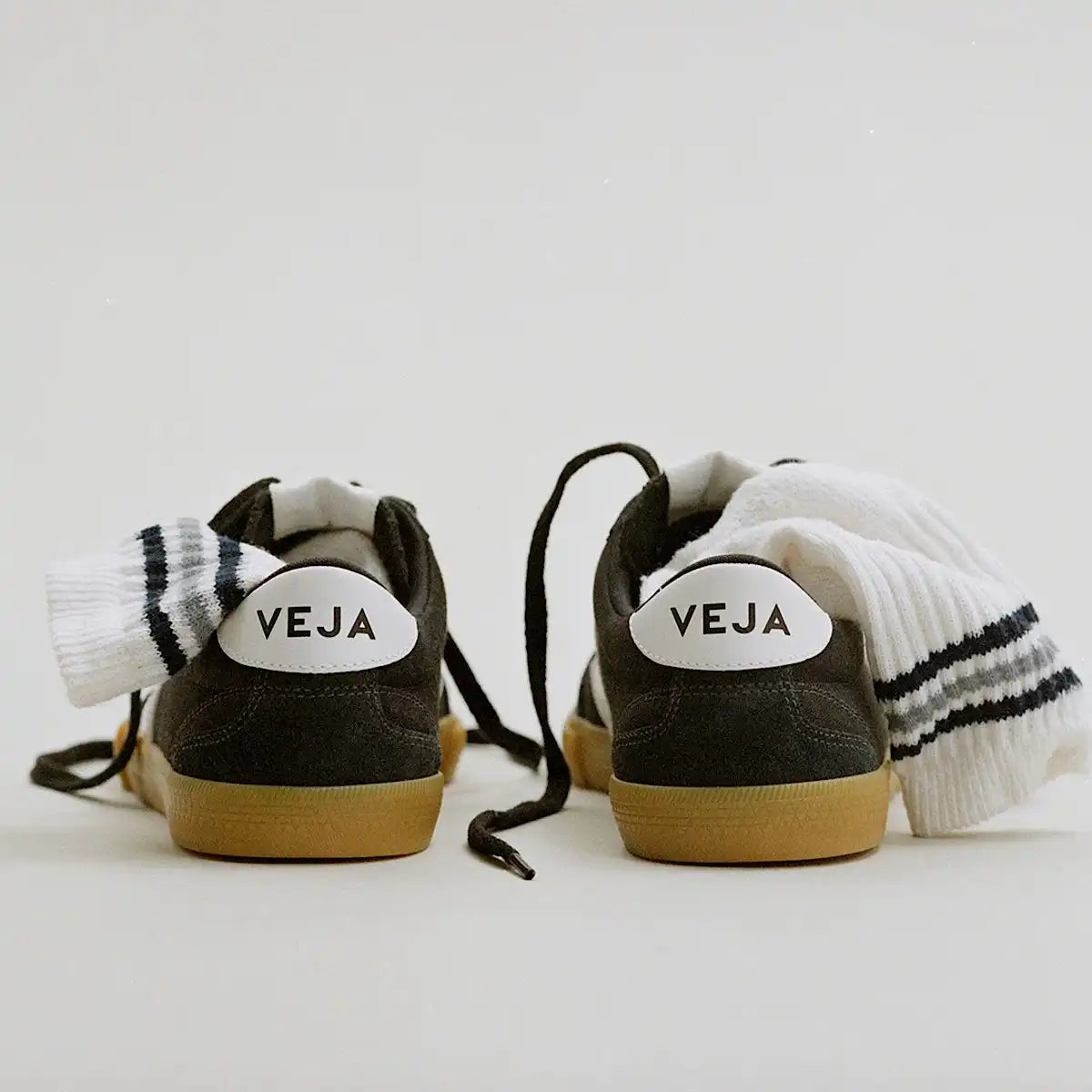 VOLLEY CANVAS BLACK WHITE NATURAL