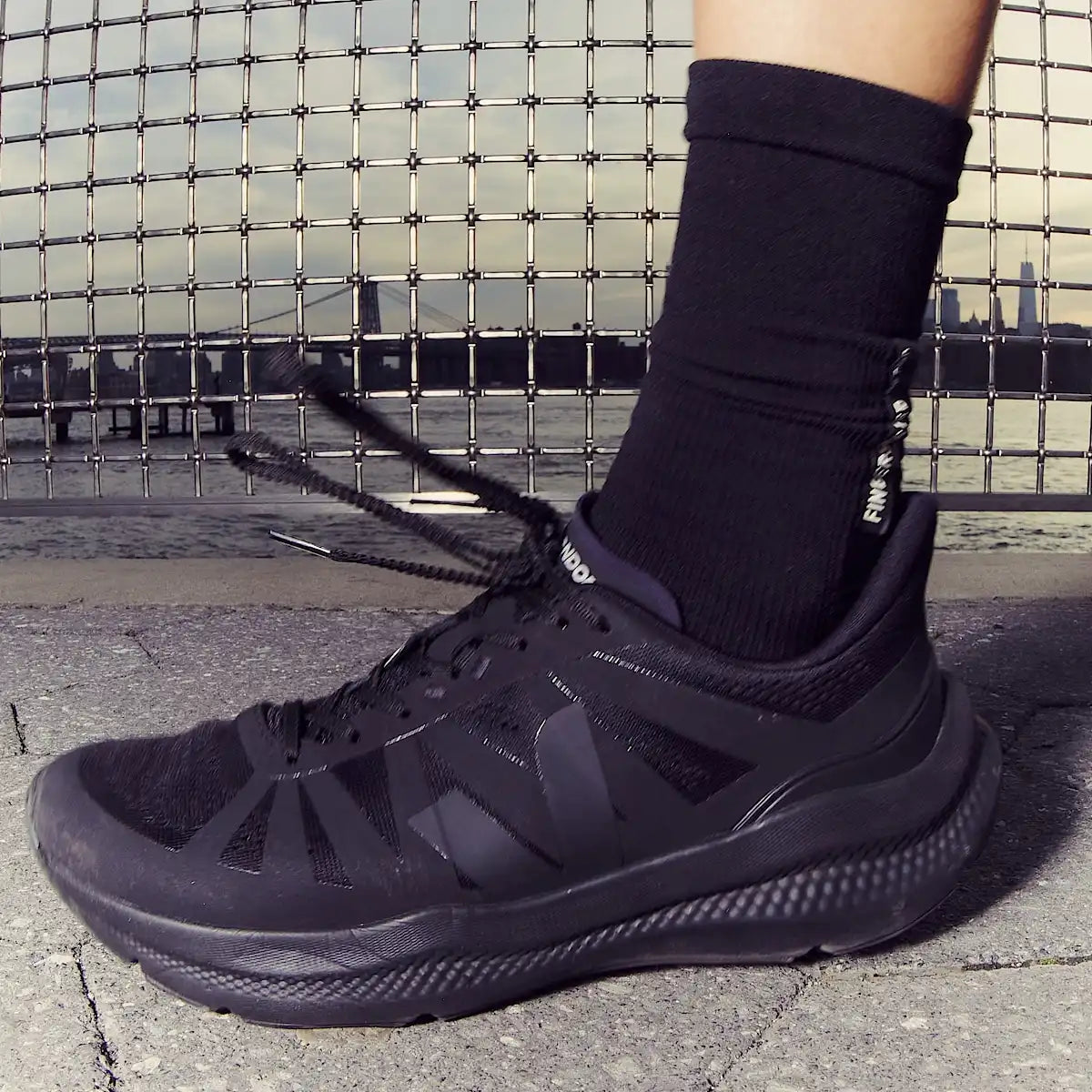 CONDOR 3 ENGINEERED-MESH FULL BLACK