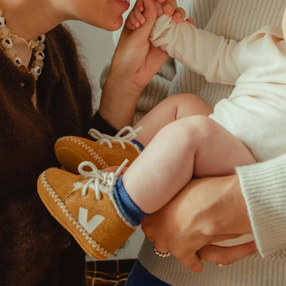 BABY FURED SUEDE CAMEL PIERRE