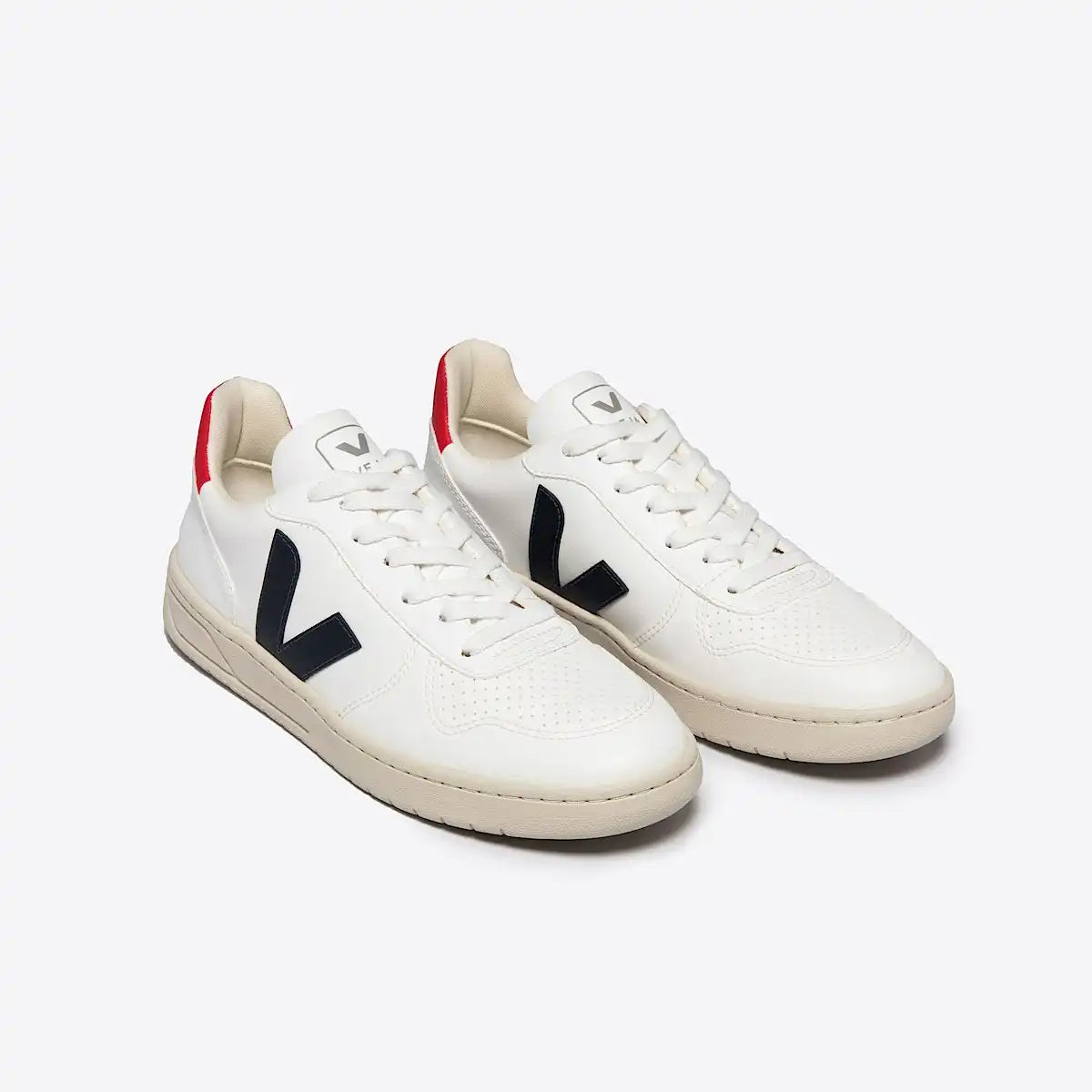 V-10 CWL WHITE NAUTICO PEKIN