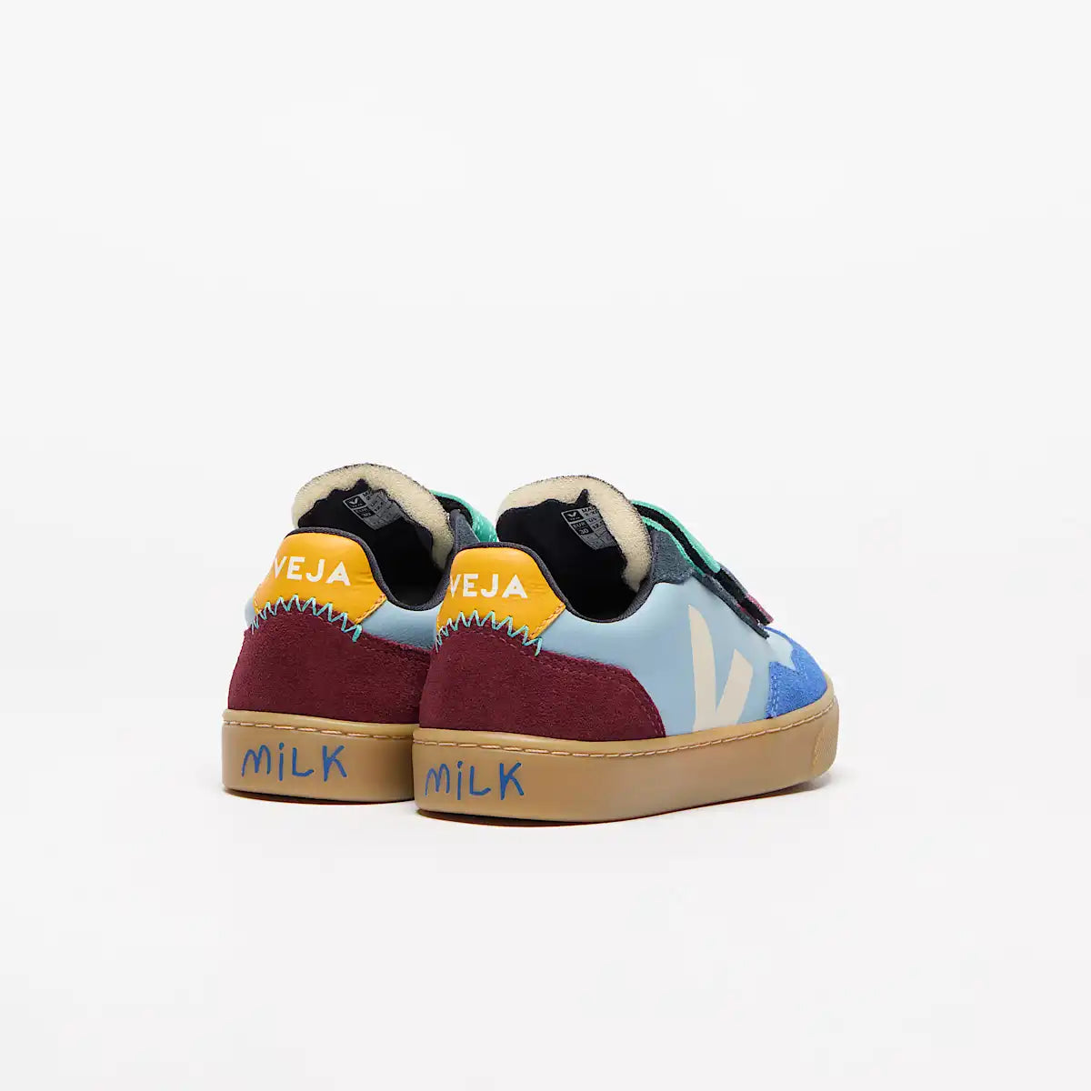 V-90 LEATHER VEJA X MILK STEEL PIERRE